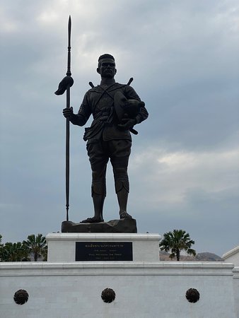 7 Kings of Siam Statues