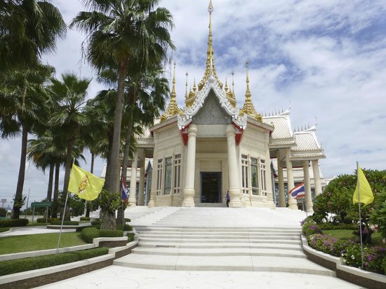Wat Luang Phor Toh