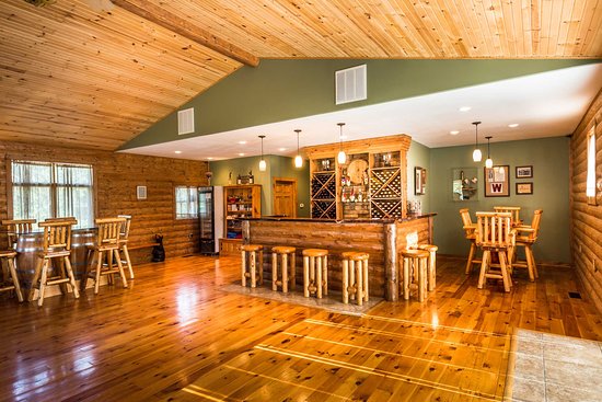 White Tail Run Winery & Vineyard