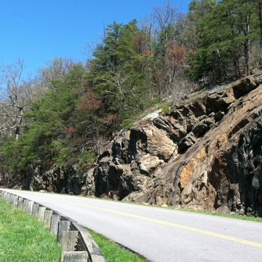 Haw Creek Valley Overlook