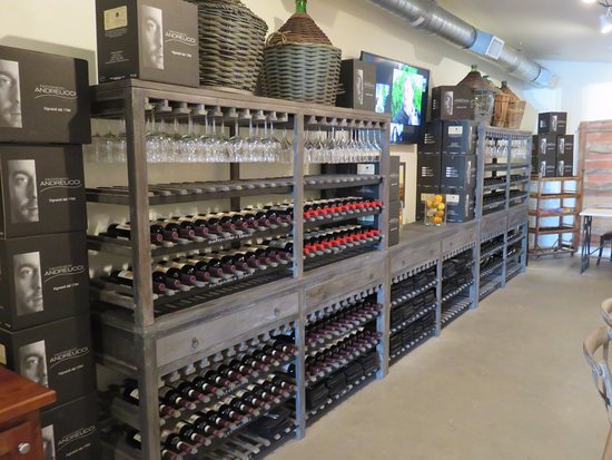 Cross Mountain Vineyards