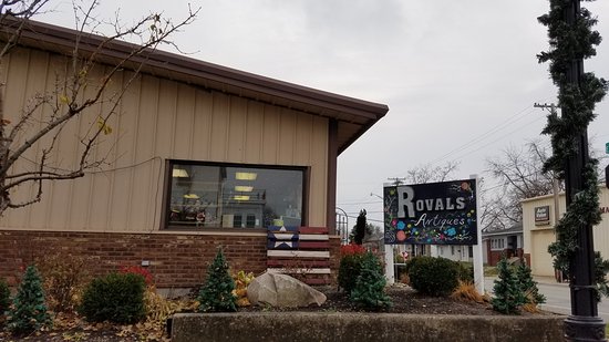 Rovals Antiques