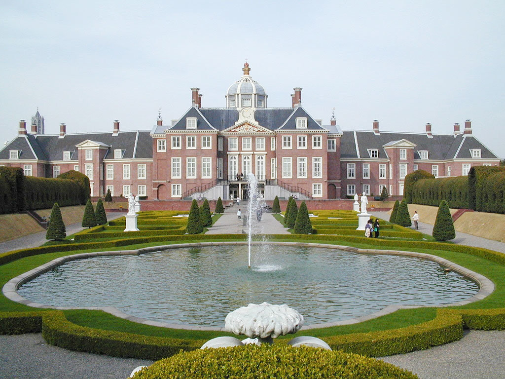 Palace Huis ten Bosch