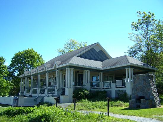 Station Exploratoire du Saint-Laurent (St. Lawrence Exploration Centre)