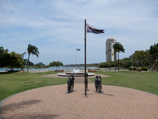 Chris Cunningham Park