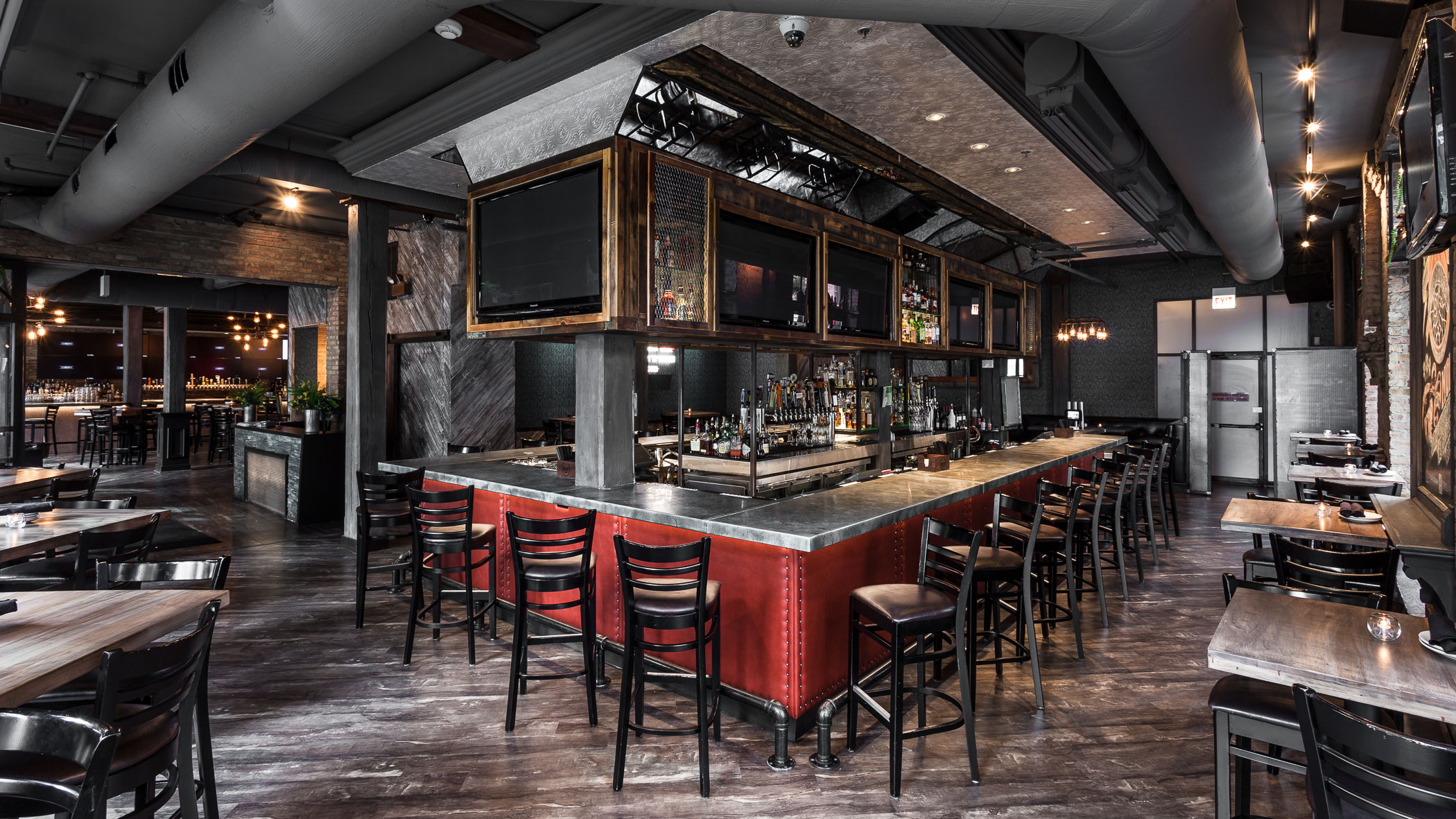 QB American Bar & Public House