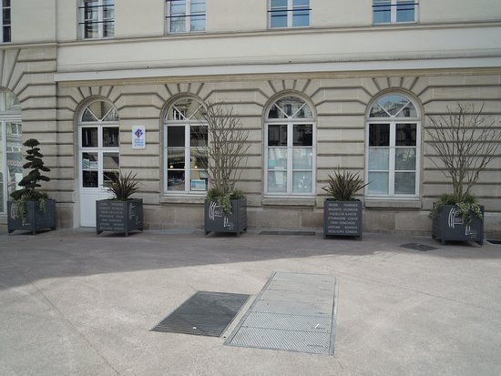 Maison du Tourisme et des Loisirs dIssy-les-Moulineaux