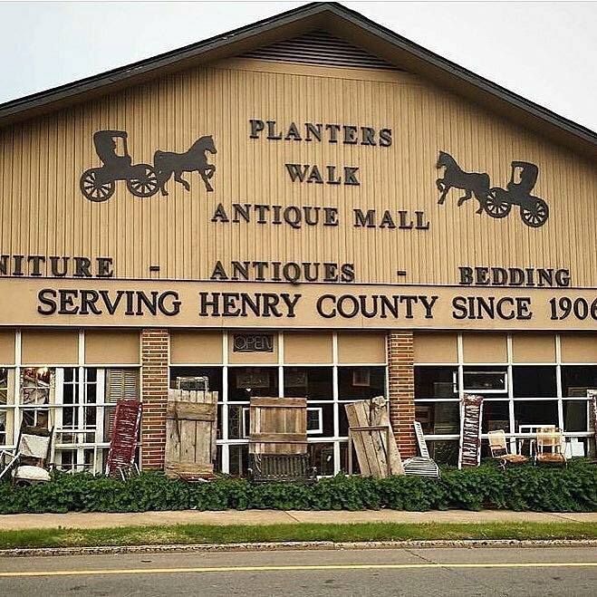 Planters Walk Antique Mall