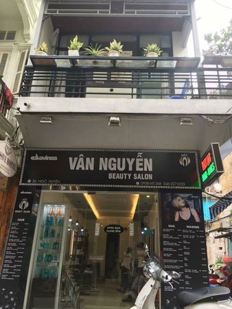 Salon Van Nguyen