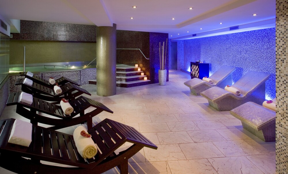 Yhi Wellness Spa
