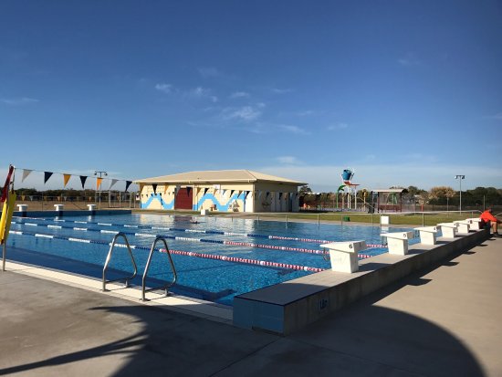 Karumba swimming pool