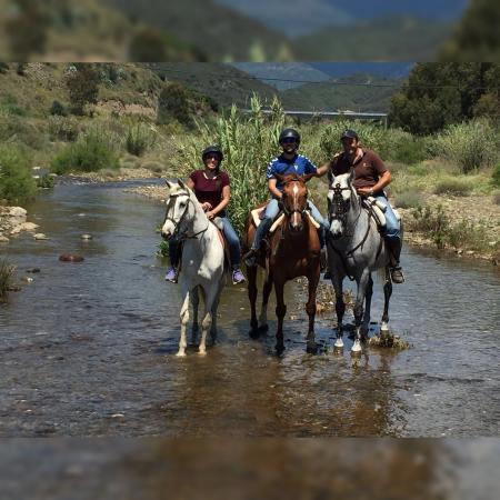 Amaneceres, Actividades Ecuestres