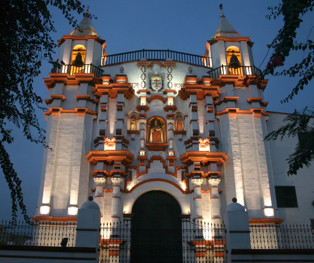 Iglesia y Monasterio El Carmen
