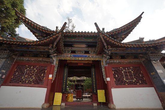 Tuzhu Temple