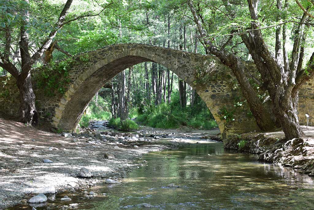 Kelefos Bridge