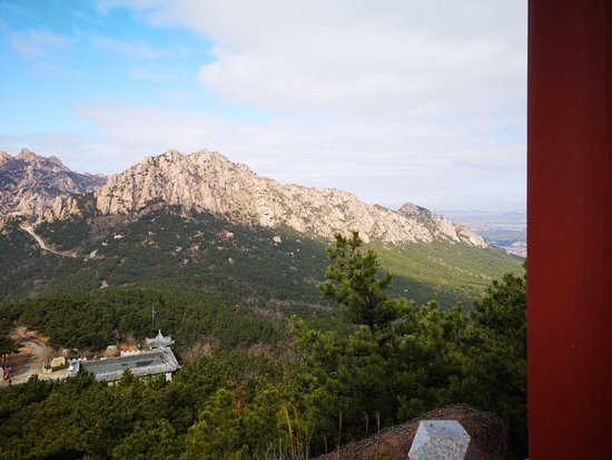 Jiuding Tiecha Mountain