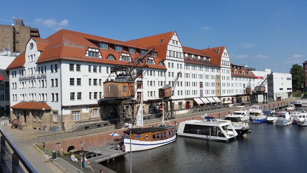 Tempelhofer Hafen