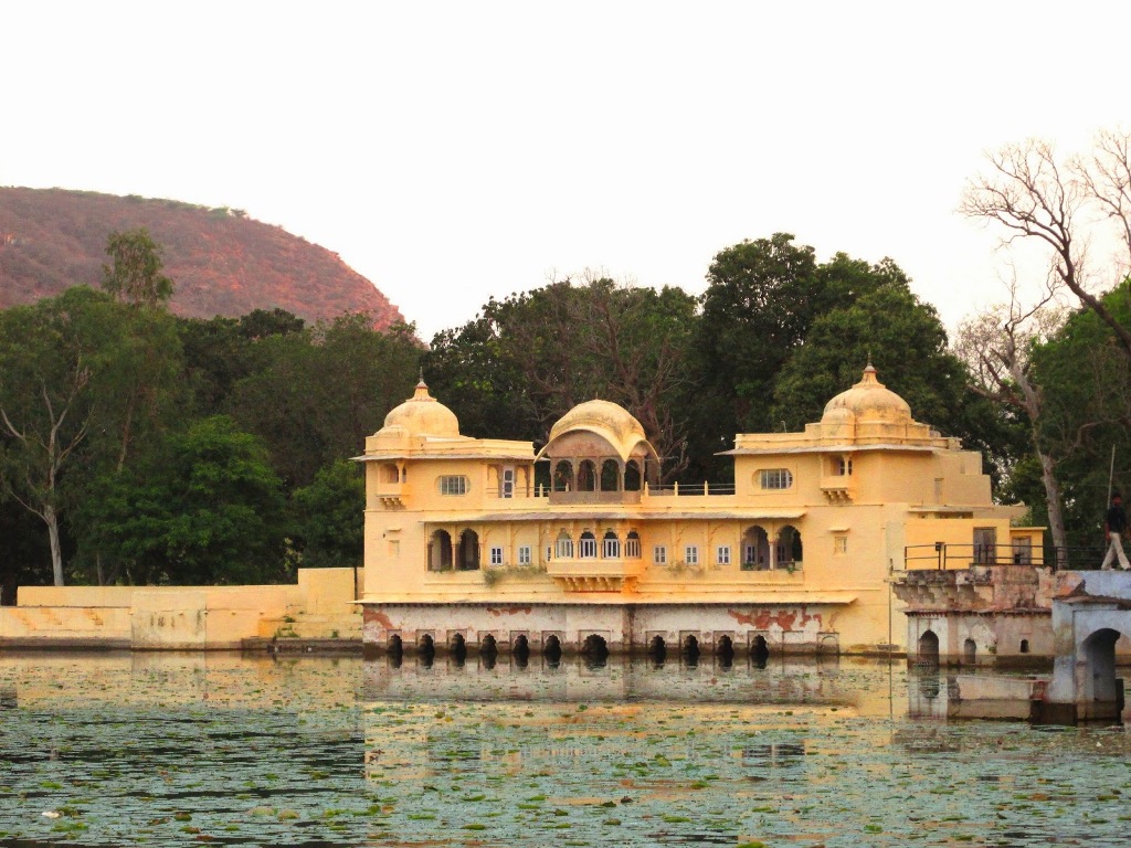 Sukh Niwas Mahal