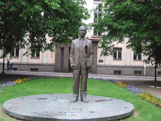 Monument to Peeter Pyld