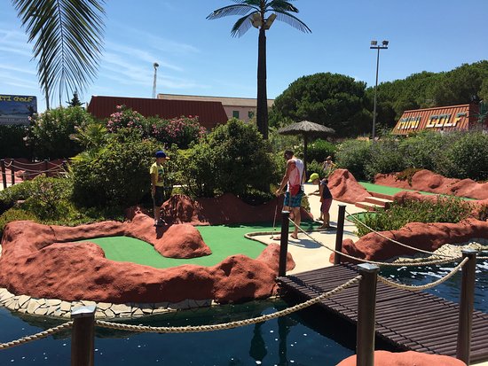 Tahiti Mini Golf