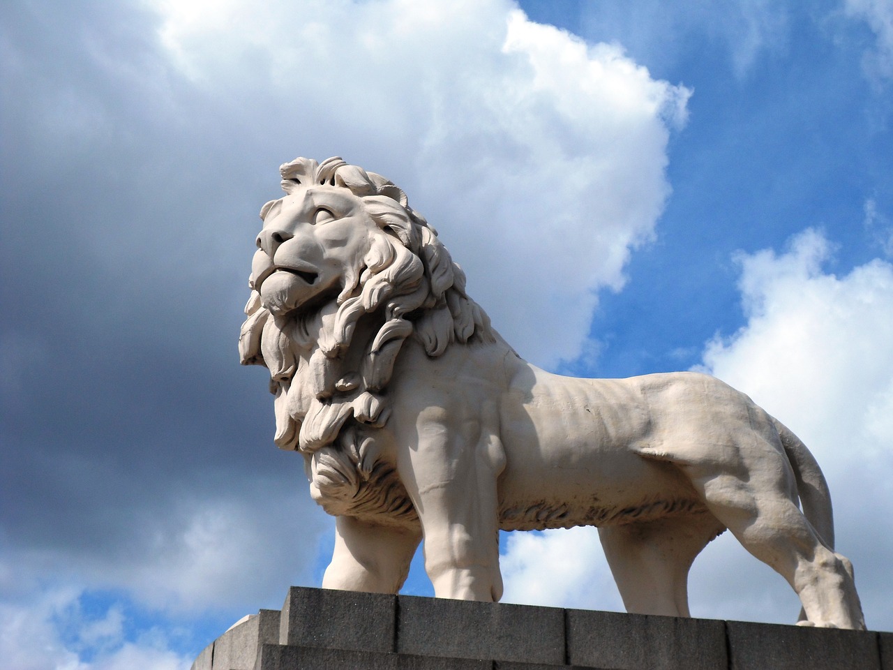 Statue of Lion