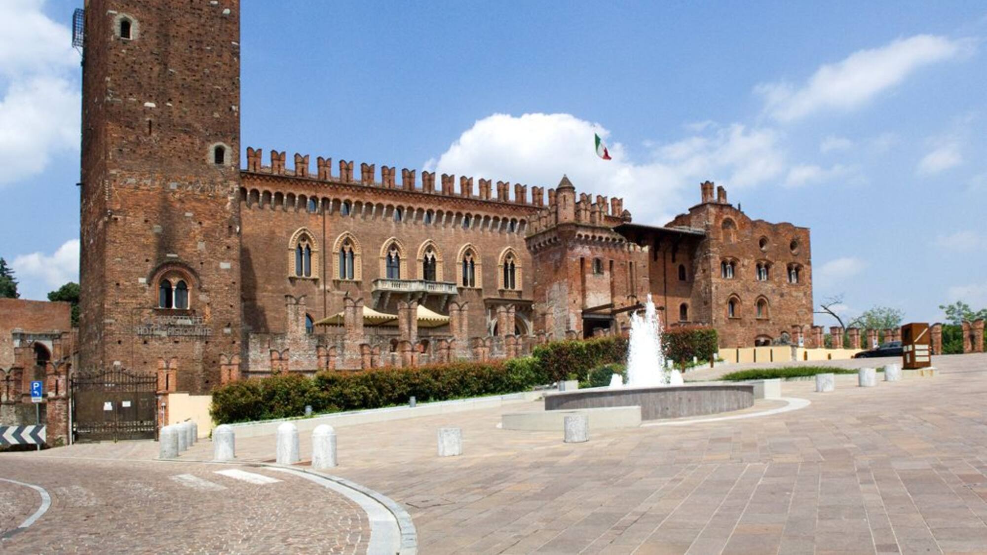 Castello di Carimate