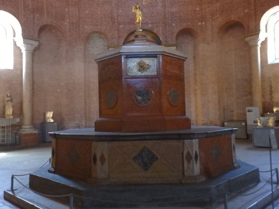 Cremona Baptistery - Museum of Romanesque Stones of Cathedral