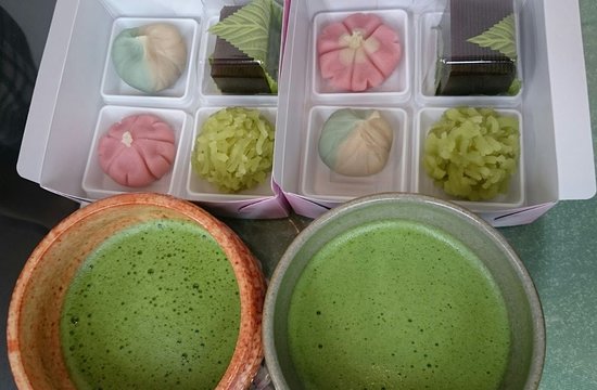 Ishikawa Souvenirs and Gifts Shop