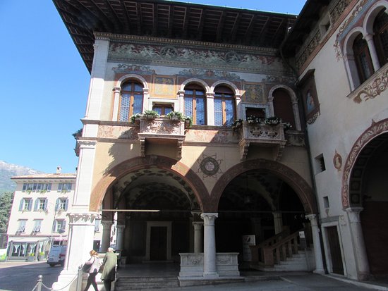 Palazzo Del Ben - Conti d'Arco in piazza Rosmini