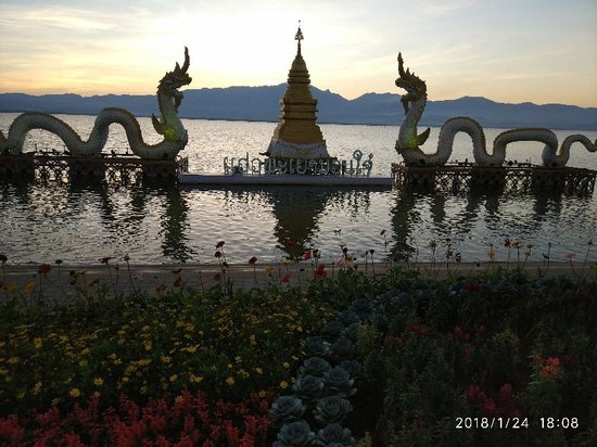 Kwan Phayao (Phayao Lake)