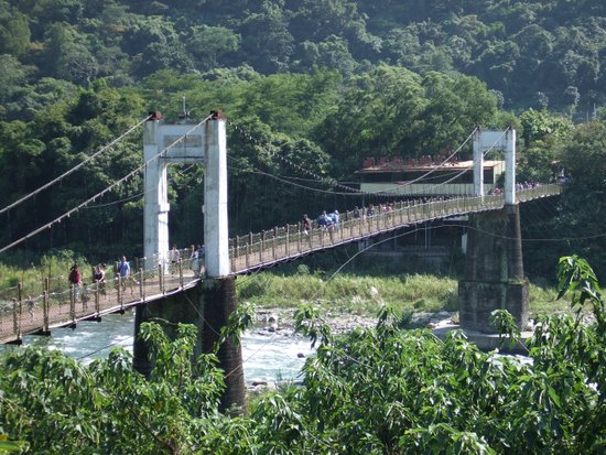 Neiwan Bridge