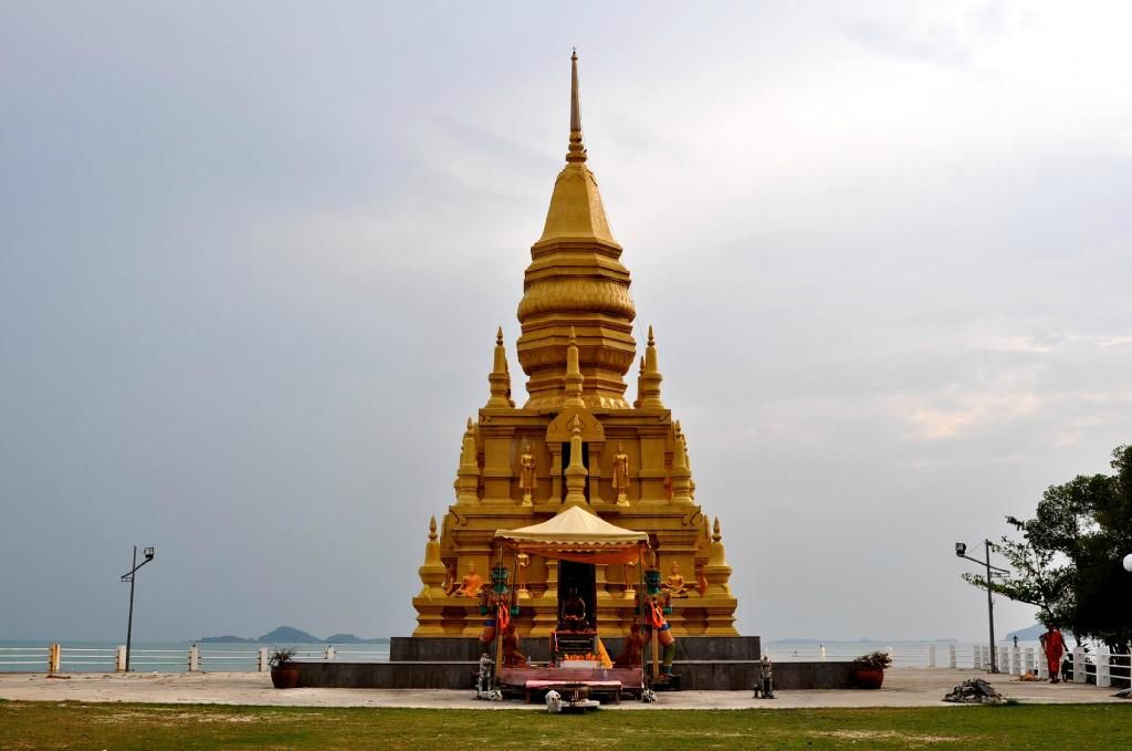 Laem Sor Pagoda