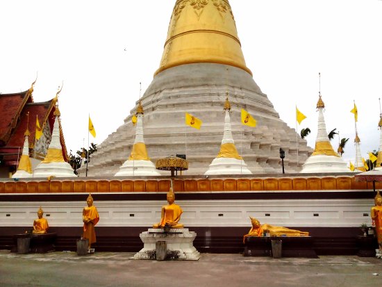 Wat Chumphon Khiri