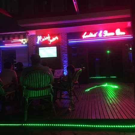 Adivar Bar