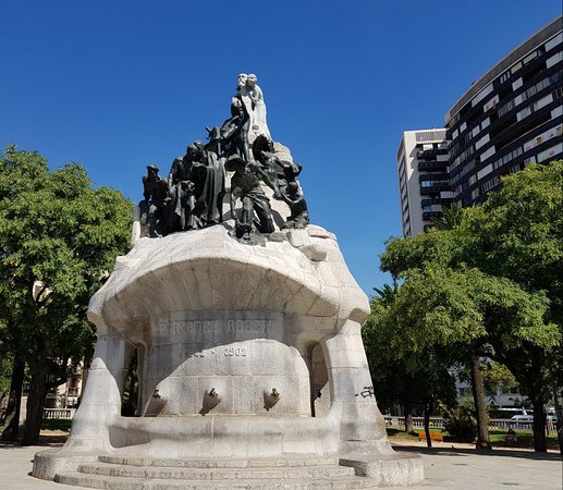 Monumento Al Doctor Andreu