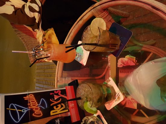 Roxy's cocktail bar