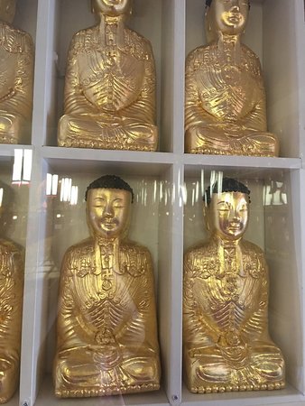 The City of Ten Thousand Buddhas