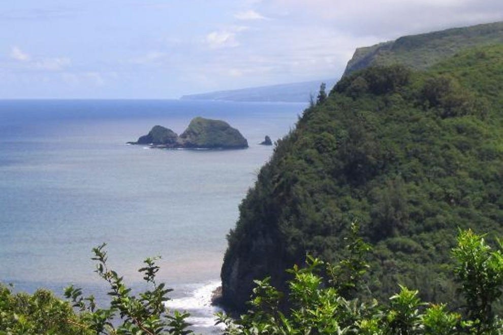 Pololu Valley Lookout