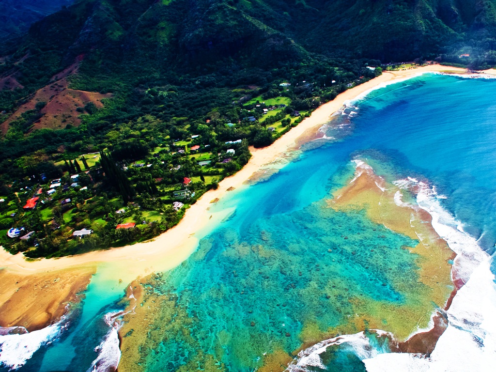Tunnels Beach