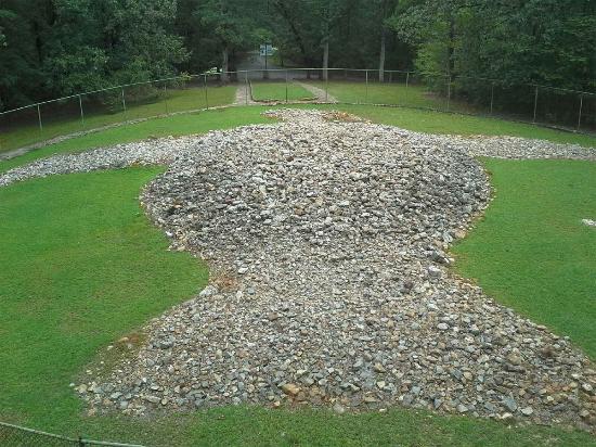 Rock Eagle Mound