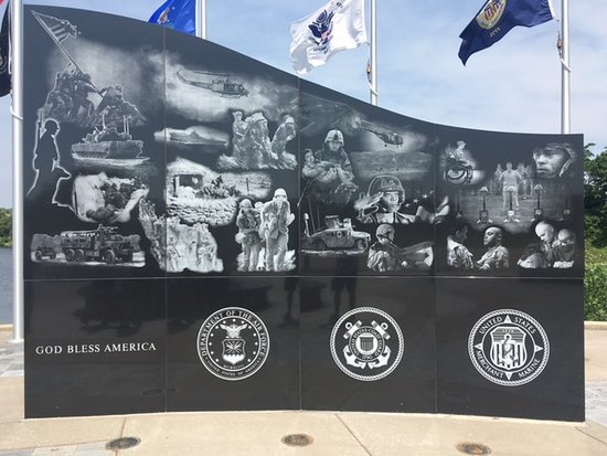 Veteran's Memorial Plaza
