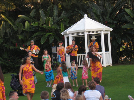Hale Koa Luau