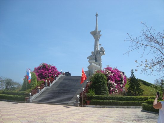 Vietnam - Russia Monument
