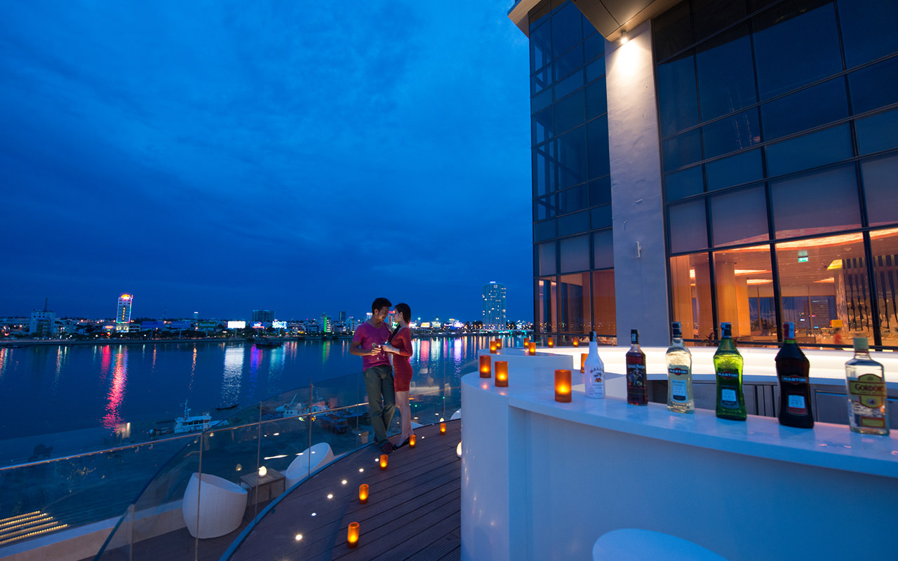SonCha Lounge