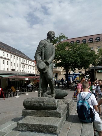 Steinerner Fischer
