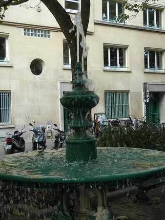 Fontaine de l'Estrapade