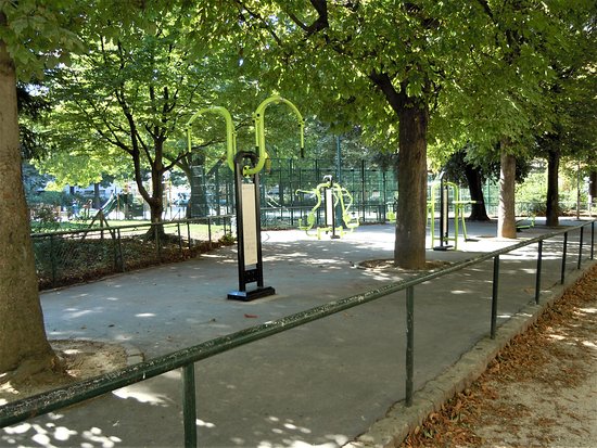 Square des Epinettes