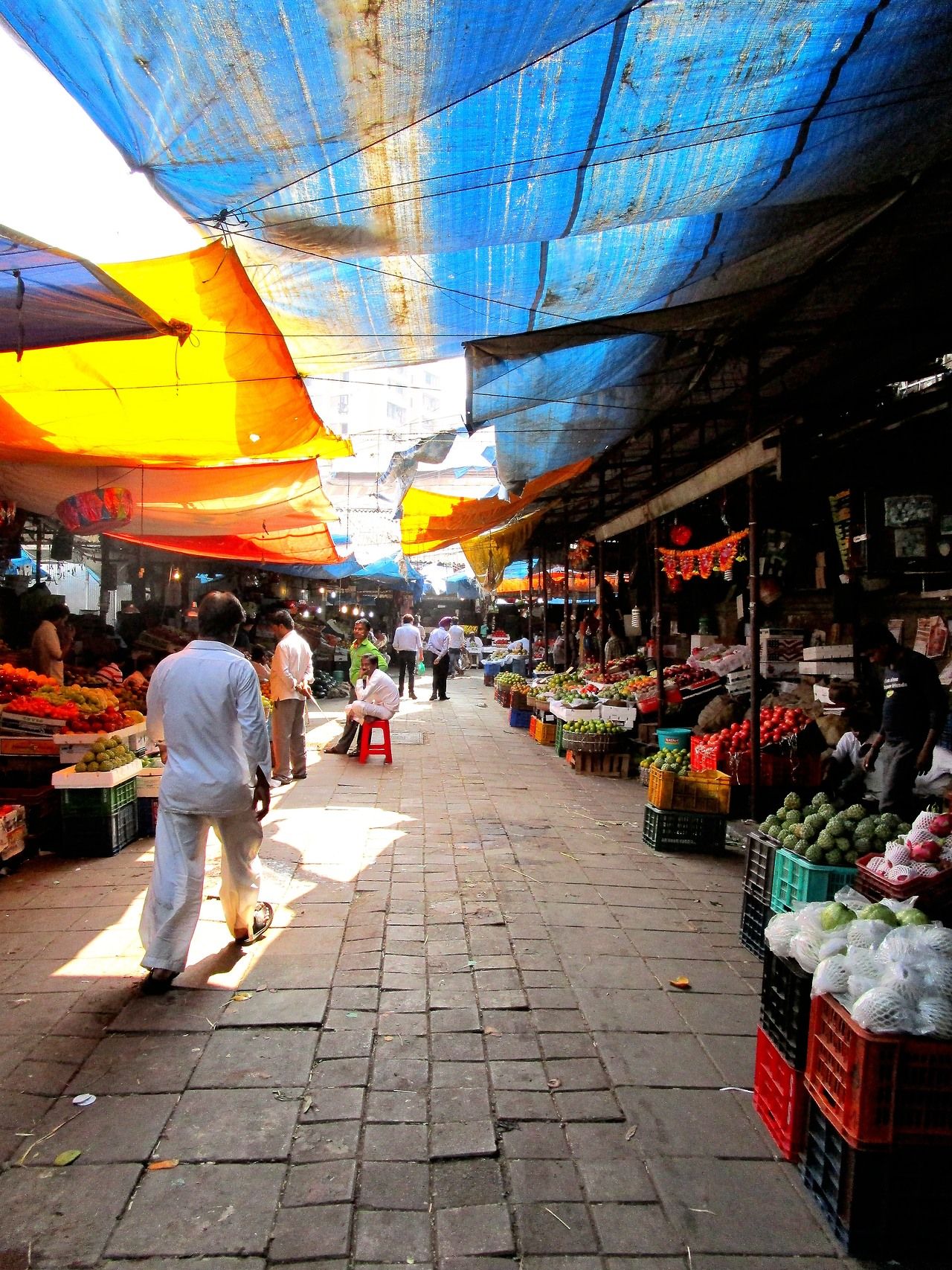 Mahatma Jyotiba Phule Market