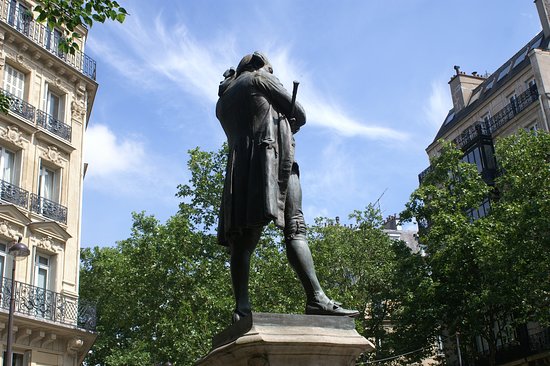 Statue de Beaumarchais