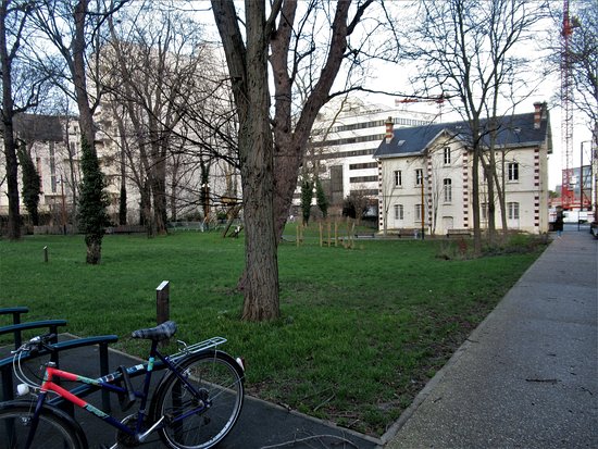 Parc de la Manufacture de Tabacs